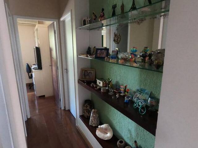 Casa para Venda em Santana de Parnaíba - 3